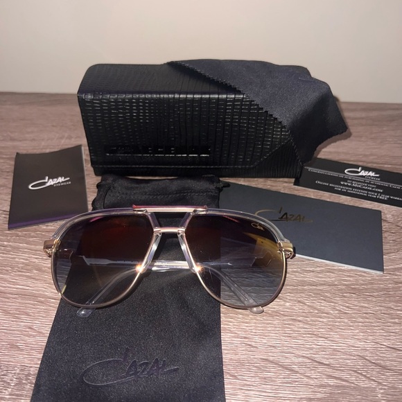 Cazal 9085 Crystal/Gold/Blue Gradient Aviator - Picture 1 of 8
